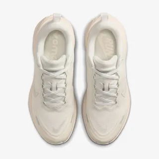 Nike W NIKE VOMERO PLUS ESS 