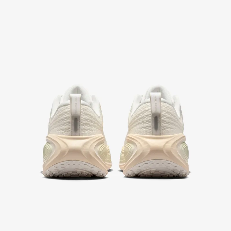 Nike W NIKE VOMERO PLUS ESS 