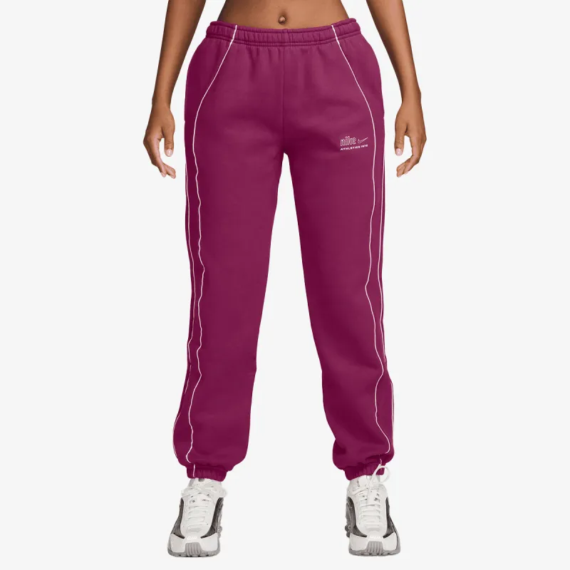 Nike Studio 