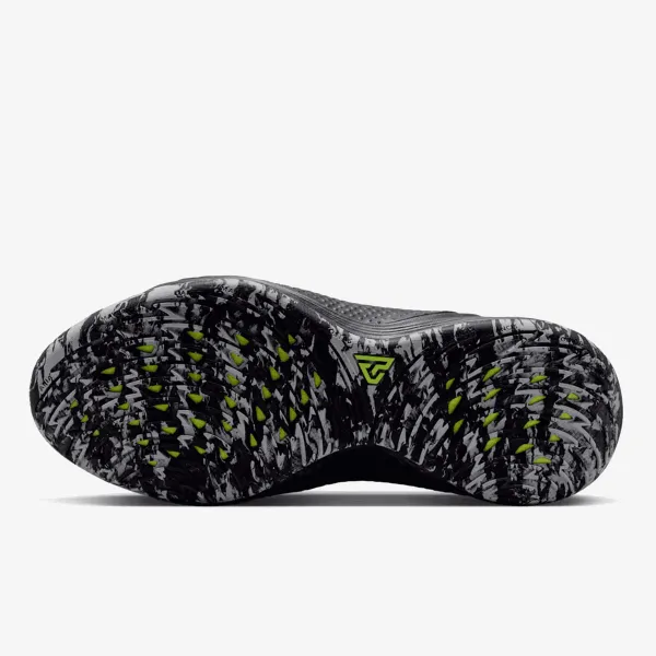 Nike Giannis Freak 8 