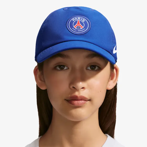 Nike Club 