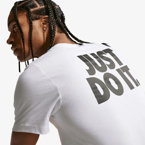 Nike Sportswear 