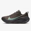 Nike NIKE VOMERO PLUS CN 