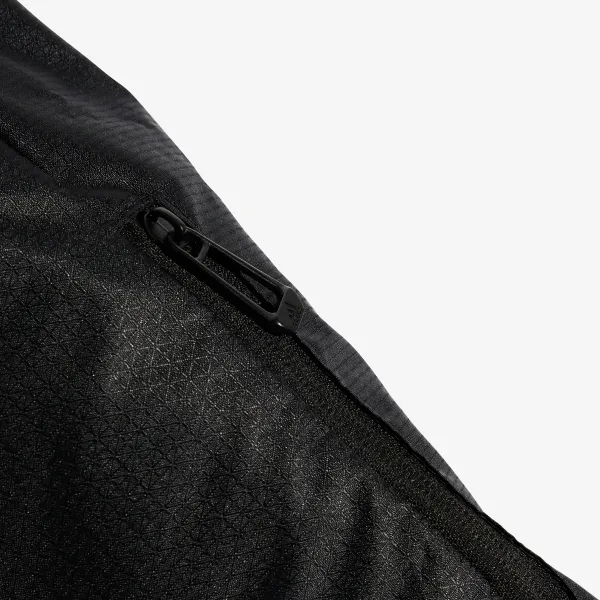 adidas Mercedes-AMG Petronas Formula 1 Team DNA 