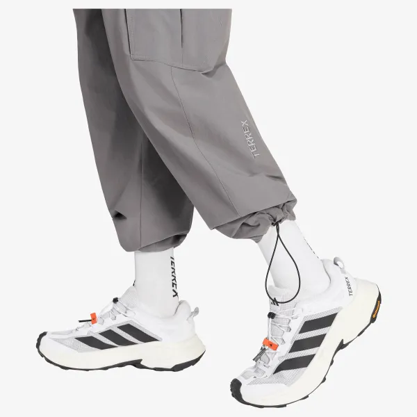 adidas CARGO PANTS 