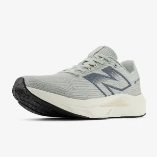 New Balance M FC PROPEL 