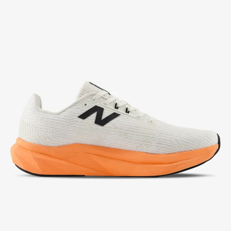 New Balance FuelCell Propel v3 