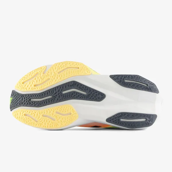 New Balance FuelCell Rebel 