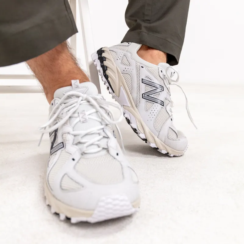 New Balance 610 