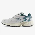 New Balance 725 