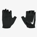 Nike Gym Essential FG 2.0 