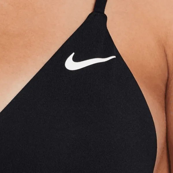 Nike Essential 