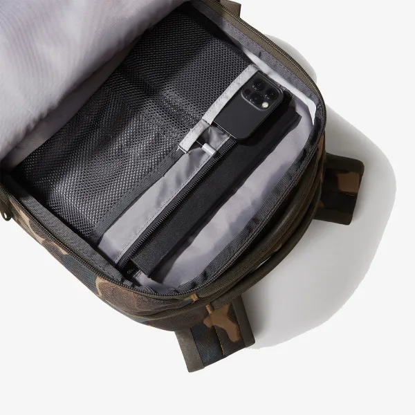 The North Face JESTER UTILITY BROWN CAMO TEXT 