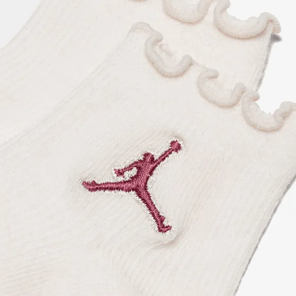 Nike JHG LOVE IS IN THE 