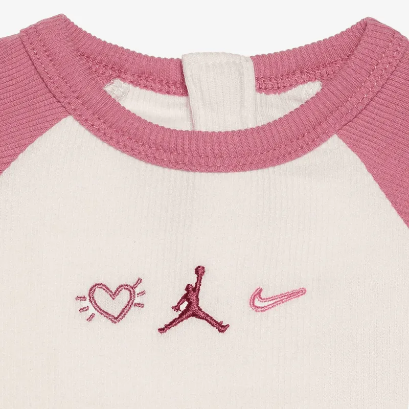 Nike JHG LOVE IS IN THE 