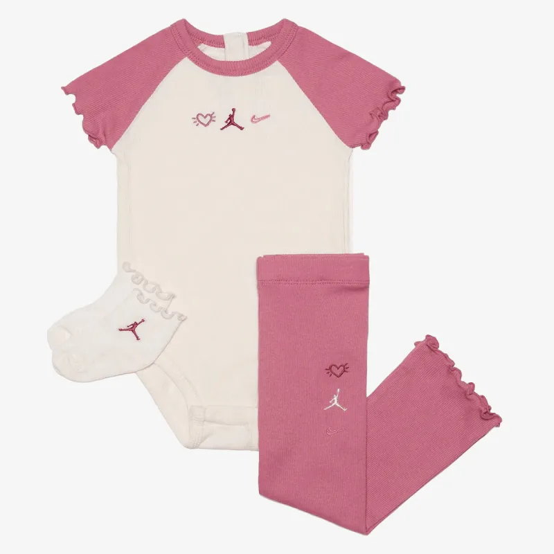 Nike JHG LOVE IS IN THE 