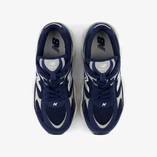 New Balance 603 