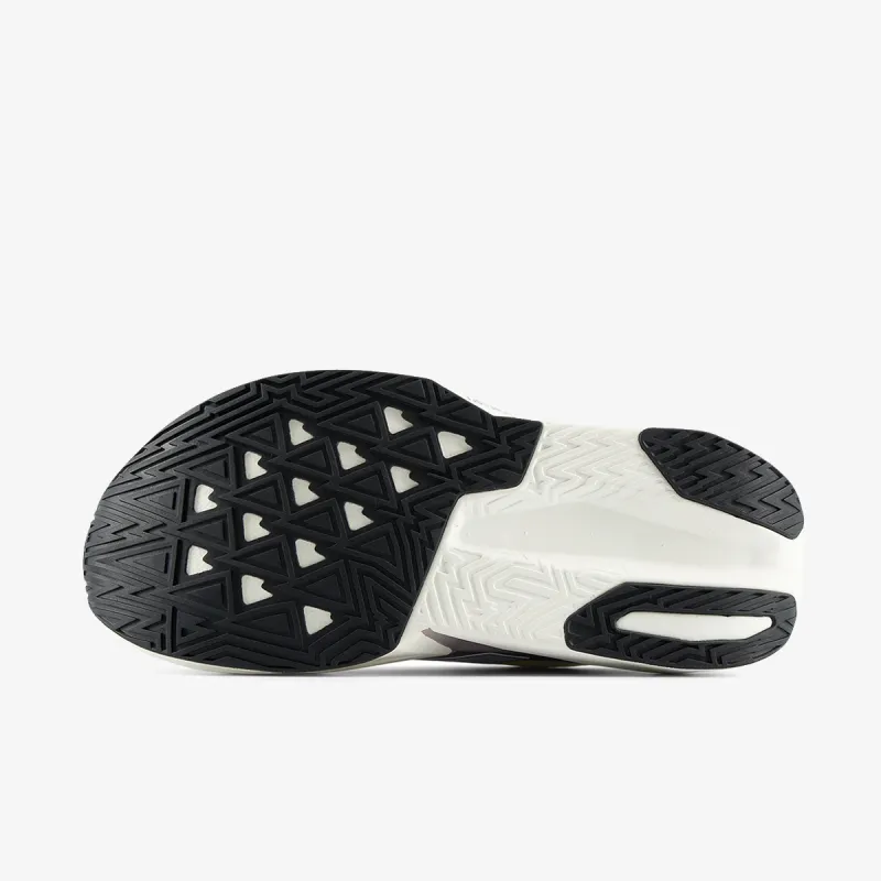 New Balance FuelCell Rebel v5 