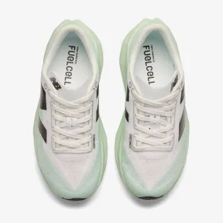 New Balance W FC Rebel 