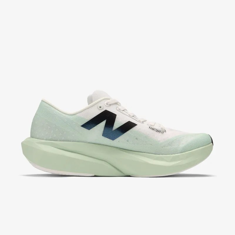 New Balance W FC Rebel 