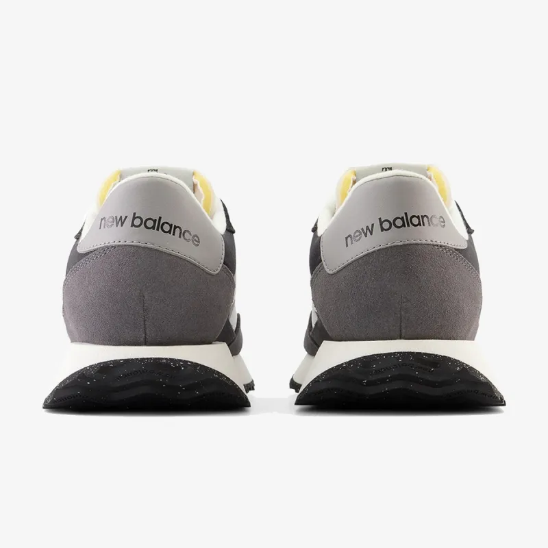 New Balance 327 