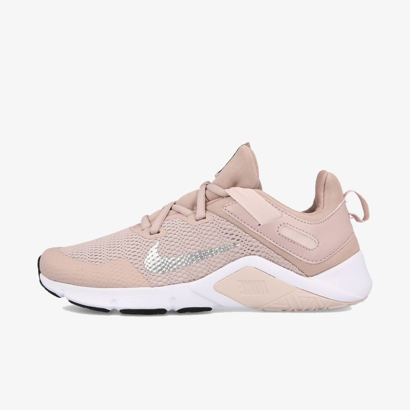 nike legend essential w