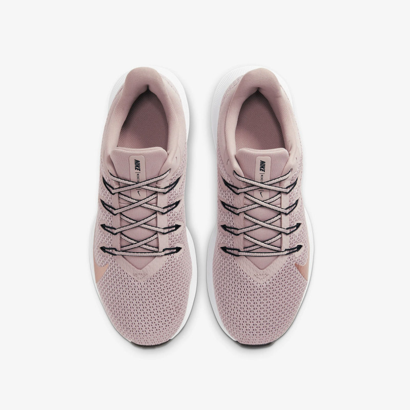wmns nike quest