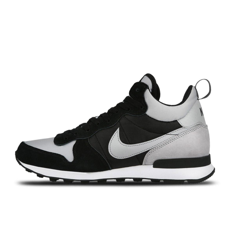 jd sports nike internationalist