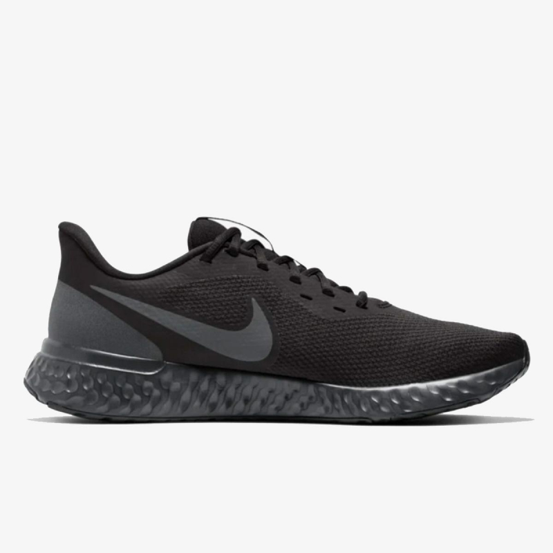 forum sport nike revolution