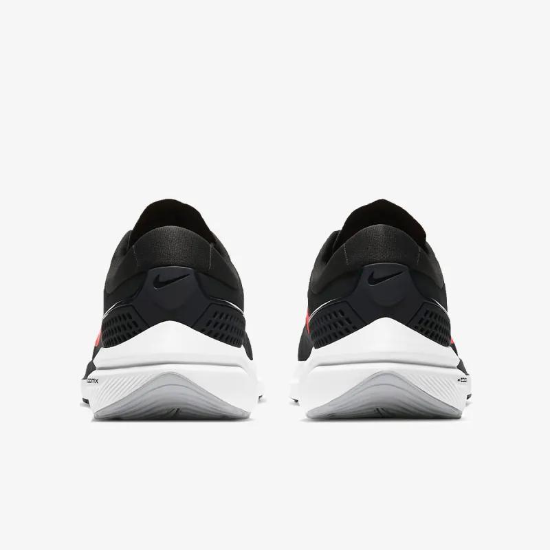 Nike Air Zoom Vomero 15 Men's Running Shoe 