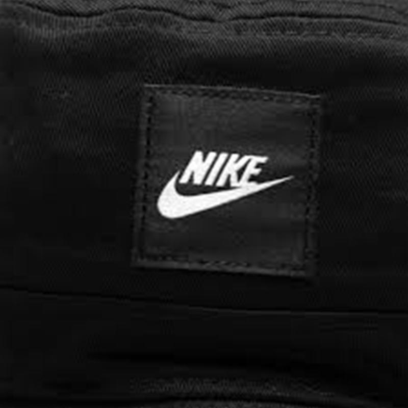 Nike CORE 