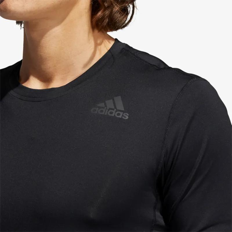 adidas TECHFIT FITTED LONG SLEEVE 3STRIPES 