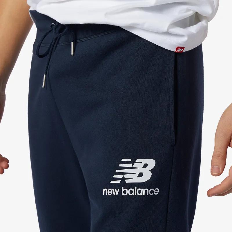 New Balance New Balance NB Essential Stack Logo Slim Sweatpant 