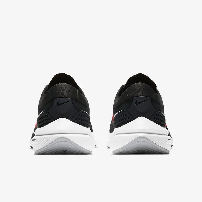 Nike Air Zoom Vomero 15 Men's Running Shoe 