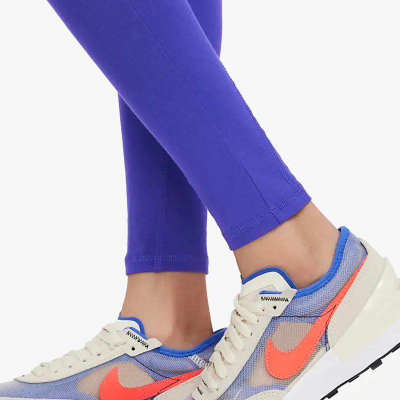 Nike Sportswear Favorites 