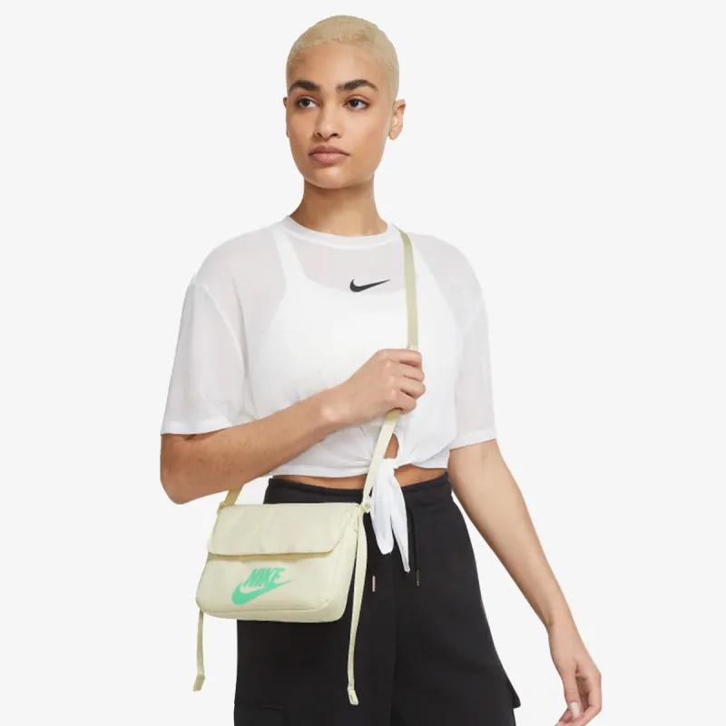 Nike Sportswear Futura 365 